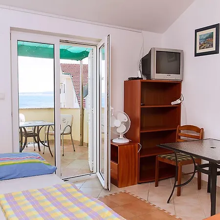 Supertom Apartman Povljana