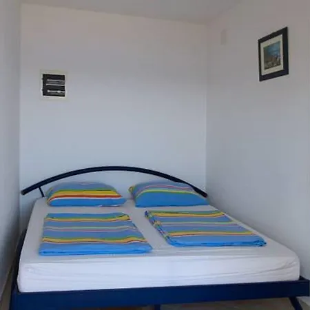 Supertom Apartman *